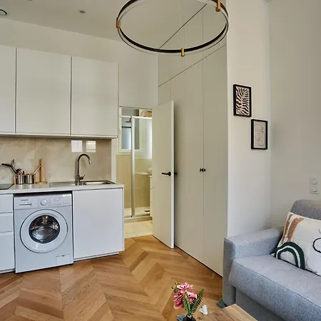 Arc De Triomphe By Prestige *